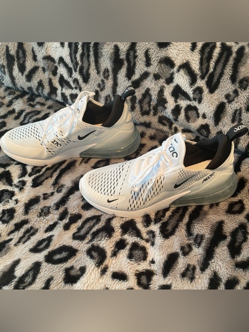 White Nike Air Max 270 Sneakers /Size 11.5 / Like New - Picture 9 of 10